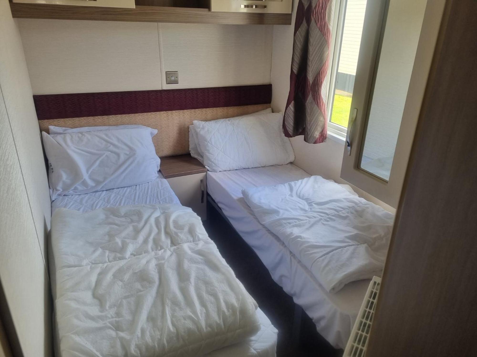 8 Berth Deluxe Pg36 Hotel Chapel Saint Leonards Bagian luar foto